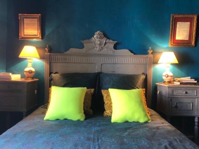 Maison D'Hotes "Les Volets Verts" Et Sa Brocante Ecueille Εξωτερικό φωτογραφία
