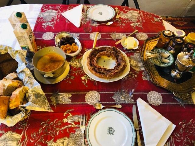 Maison D'Hotes "Les Volets Verts" Et Sa Brocante Ecueille Εξωτερικό φωτογραφία